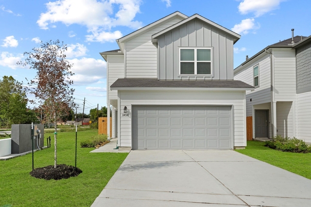 1402 Acorn Meadow Street - Photo 1