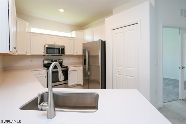 2599 Vine Avenue - Photo 1