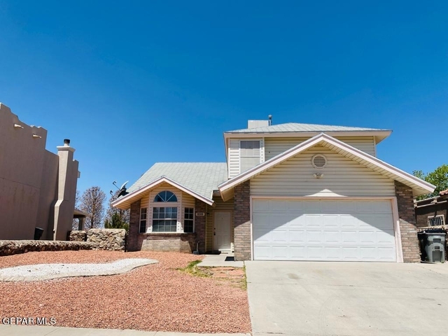 1411 Luz De Camino Way - Photo 1