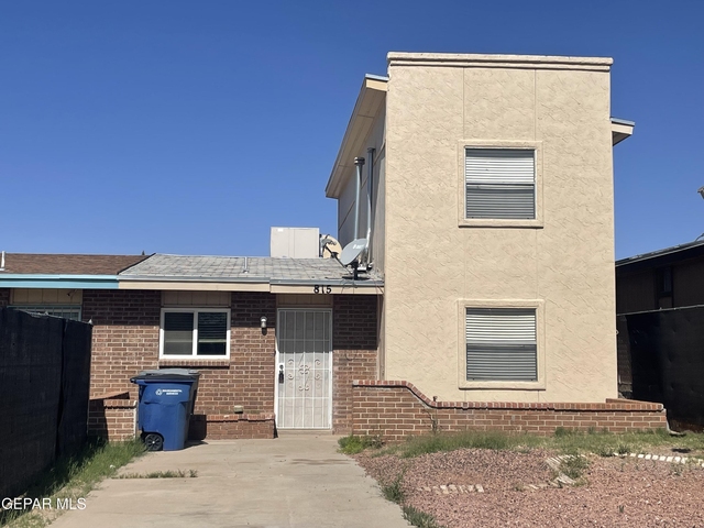 815 Silvestre Road - Photo 1