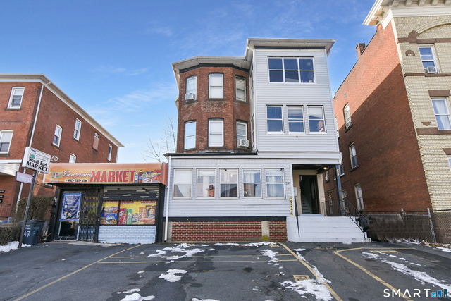 247 Franklin Avenue - Photo 1
