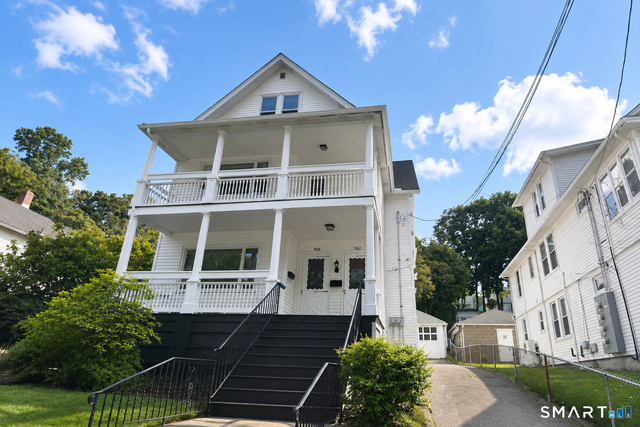 760 Howe Avenue - Photo 1
