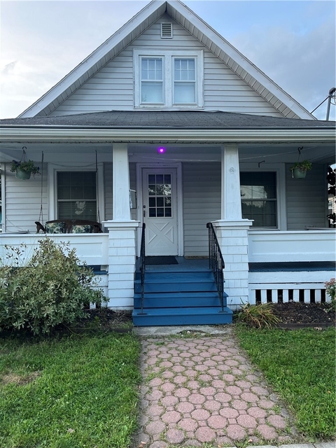 540 Decker Avenue - Photo 1