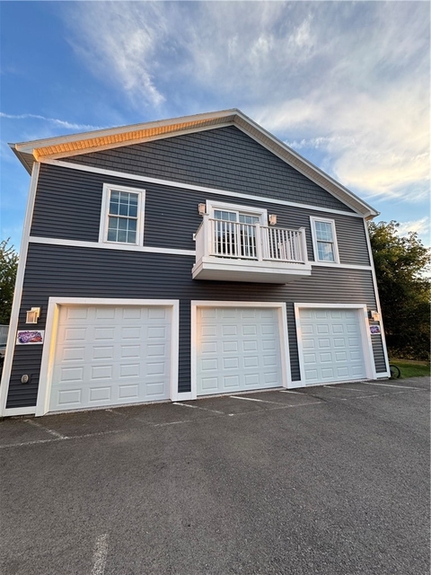 1651 Empire Boulevard - Photo 1