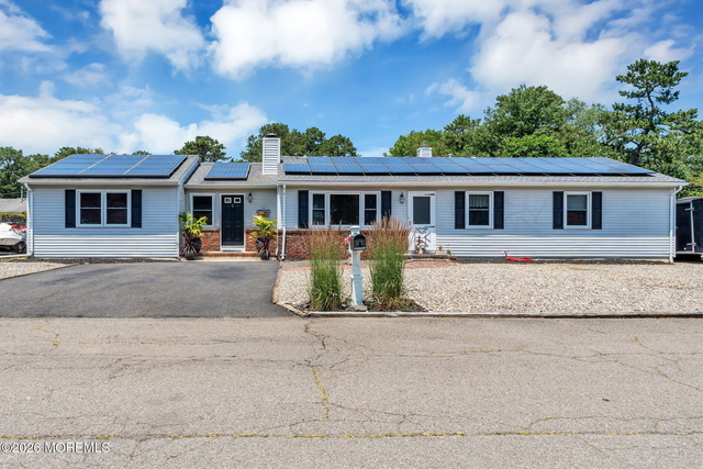 725 8th Avenue - Photo 1