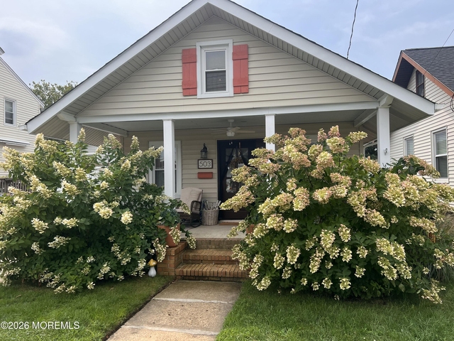 503 15th Avenue - Photo 1