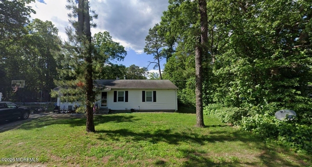 609 Commonwealth Boulevard - Photo 1