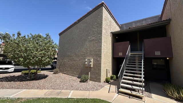 1730 W Emelita Avenue - Photo 1