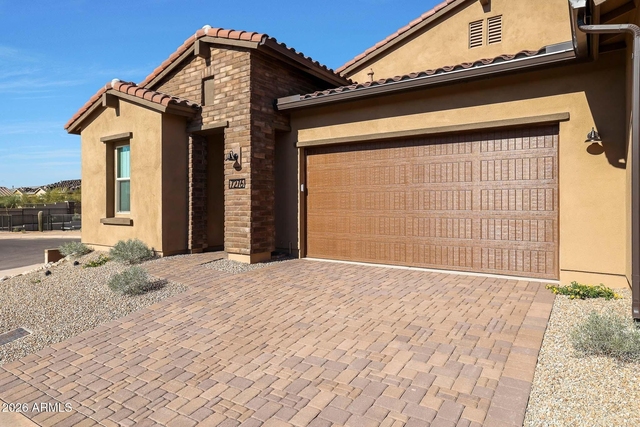7276 E Calle Primera Vista - Photo 1