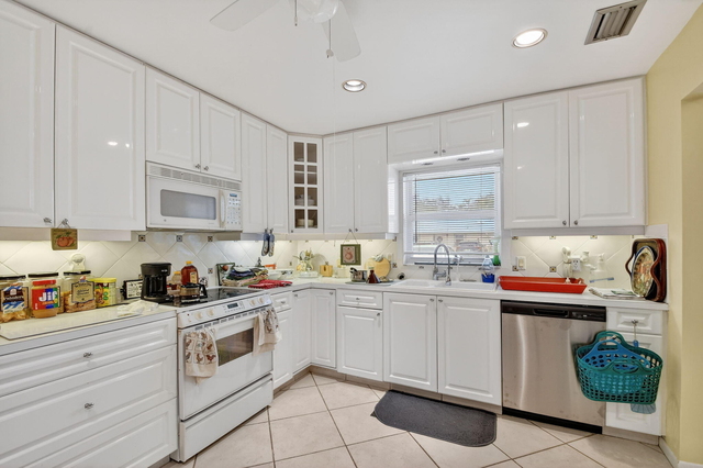 782 Nantucket Circle - Photo 1