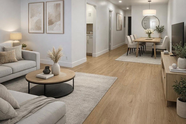 1142 Ne 4th Avenue - Photo 1