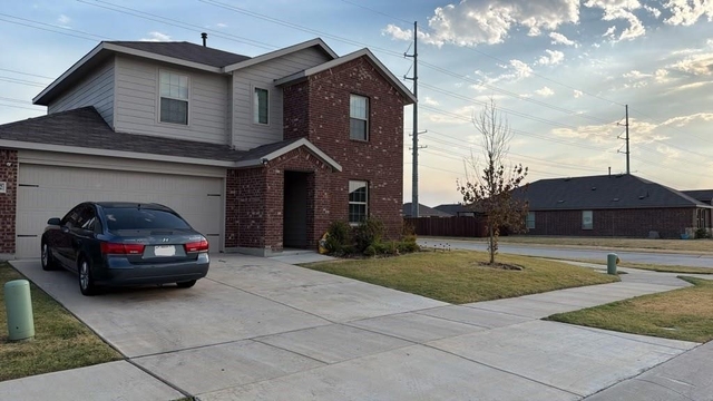 1602 Skyline Drive - Photo 1