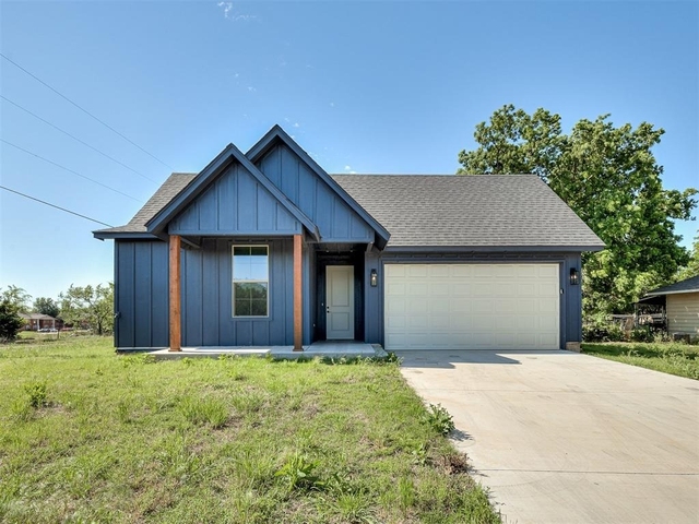1925 E Springer Avenue - Photo 1