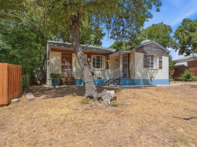911 Reverchon Drive - Photo 1