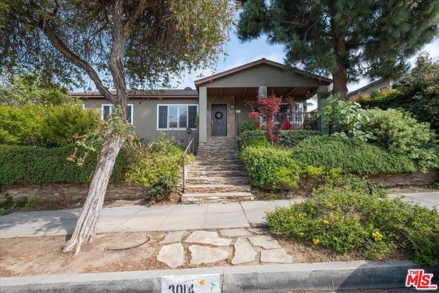 3014 Urban Avenue - Photo 1