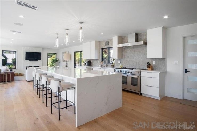 4905 El Arco Iris - Photo 1