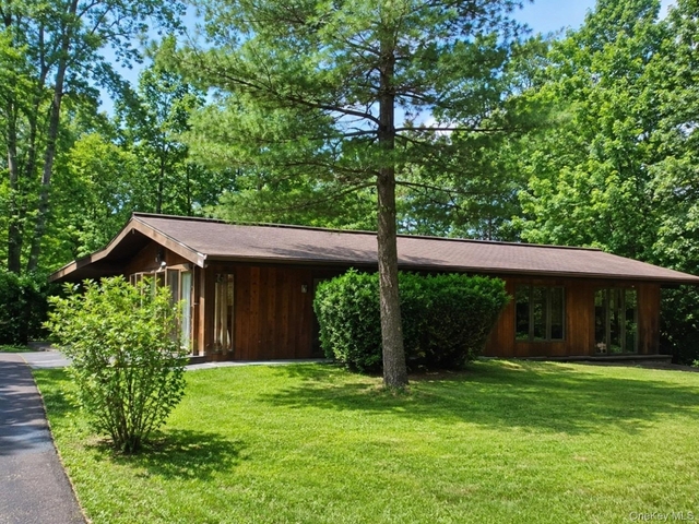 43 Tephanic Avenue - Photo 1