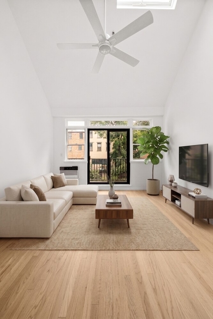 125 Bergen Street - Photo 1