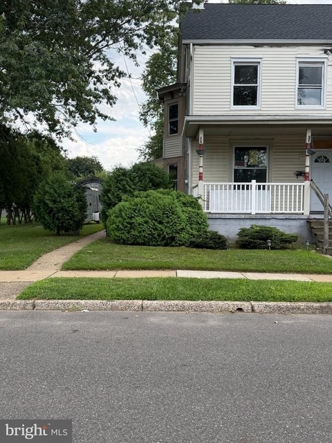 332 W 3rd Street - Photo 1