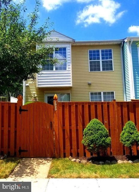 2939 Shepperton Terrace - Photo 1