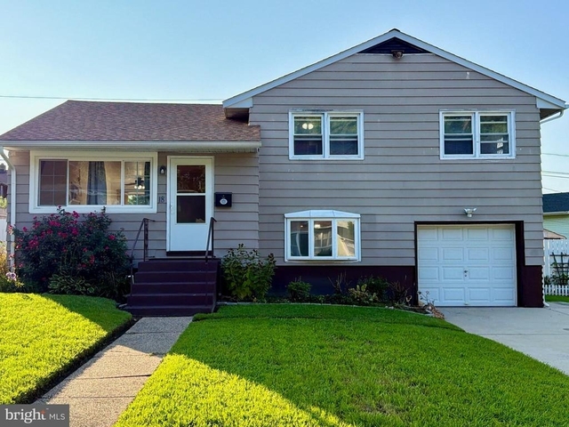18 Aquilla Avenue - Photo 1