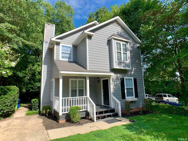 1073 Mills Street - Photo 1