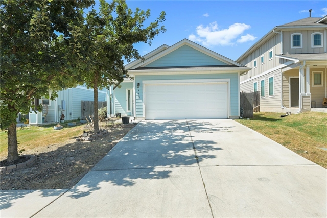 448 Triumph Rd - Photo 1