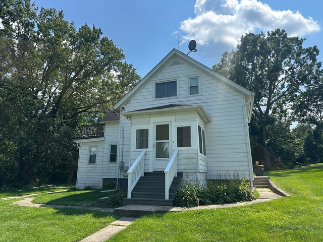 438 Ada Street - Photo 1