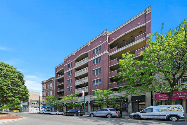 437 W North Avenue - Photo 1