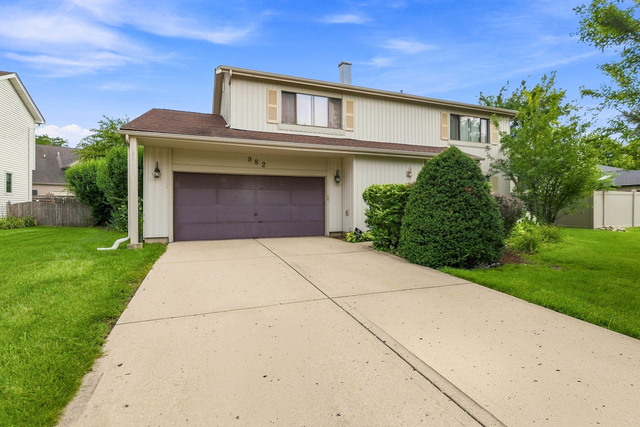 982 Valleyview Drive - Photo 1