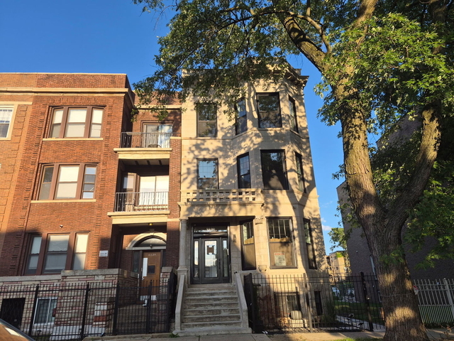 6141 S Greenwood Avenue - Photo 1