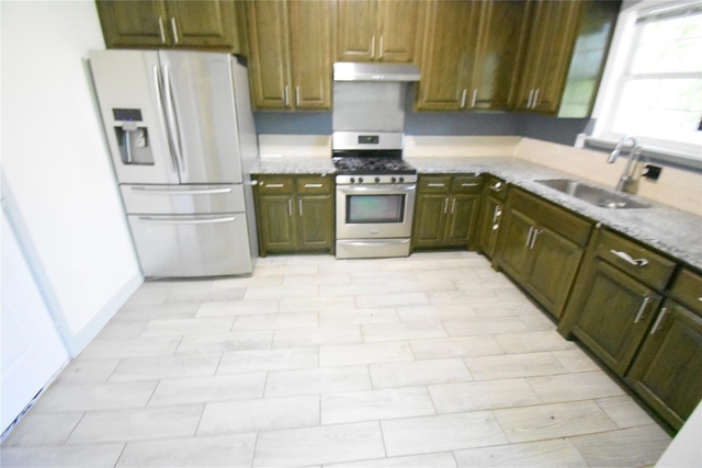 104 Virginia - Photo 1