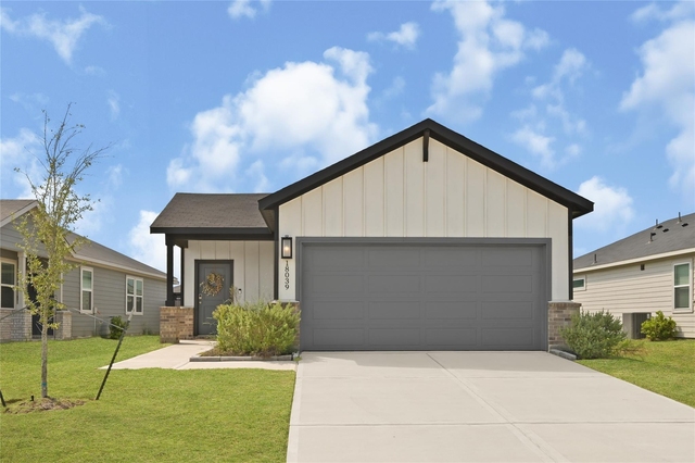 18039 Blue Prairie Trail - Photo 1
