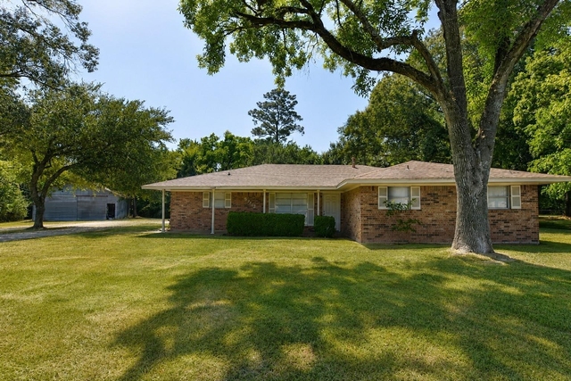 5723 Fm 2100 Road - Photo 1