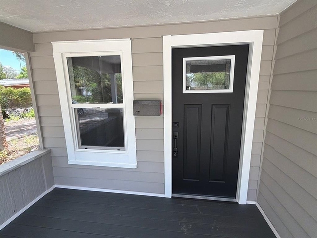 610 28th Avenue S - Photo 1