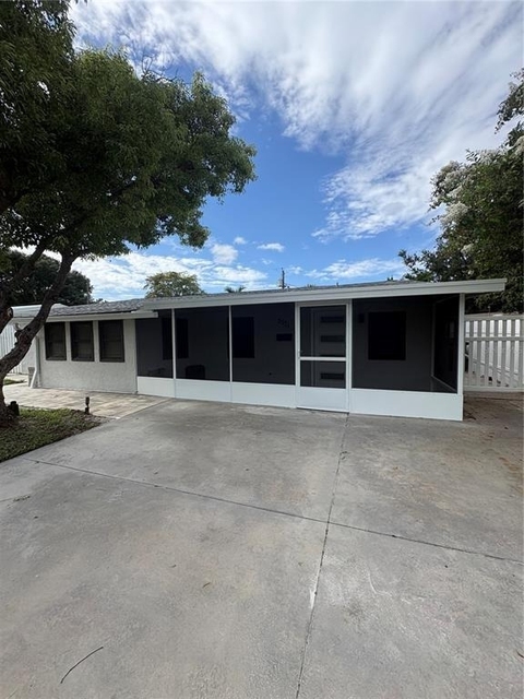 5171 97th Terrace N - Photo 1