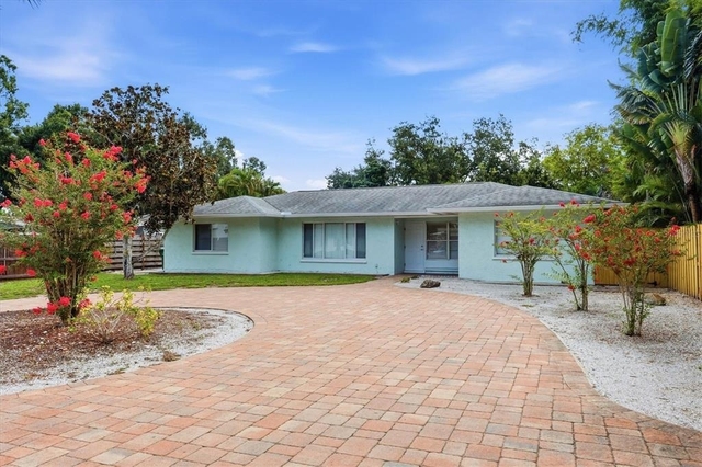 2151 Euclid Terrace - Photo 1