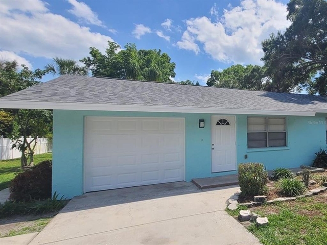 1108 59th Avenue Drive W - Photo 1