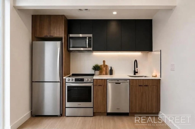 3092 Farragut Road - Photo 1