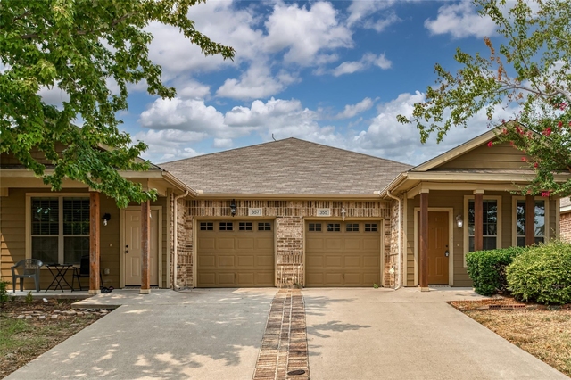 355 Armstrong Lane - Photo 1