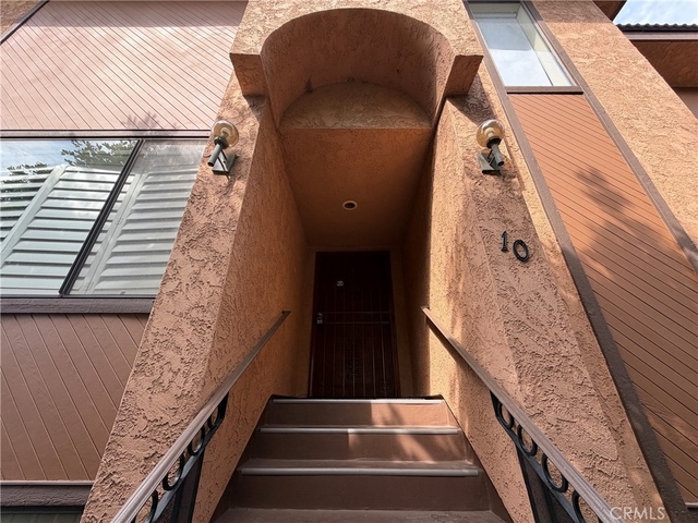 816 W Naomi - Photo 1