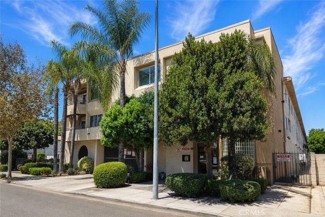 15455 Sherman Way - Photo 1