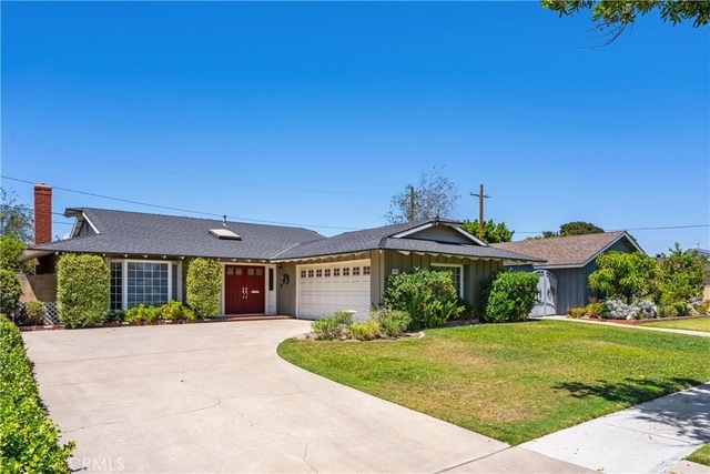 927 S Hilda Street - Photo 1