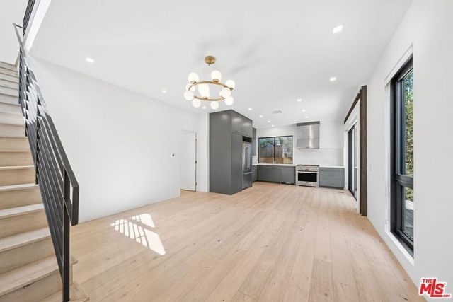 633 Palms Boulevard - Photo 1