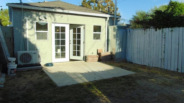 6642 Forbes Avenue - Photo 1