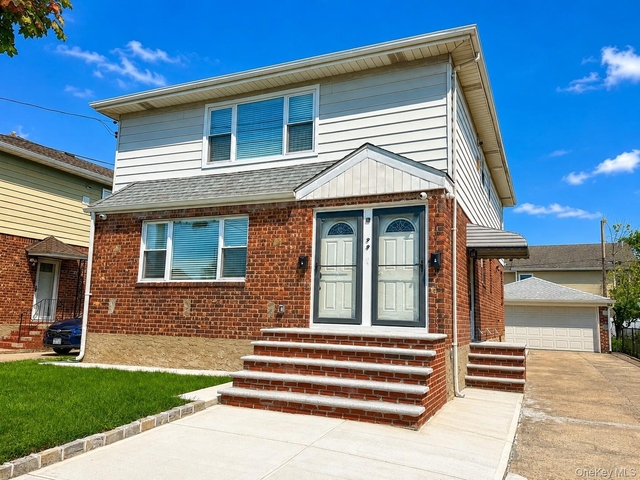 99 Gibson Boulevard - Photo 1