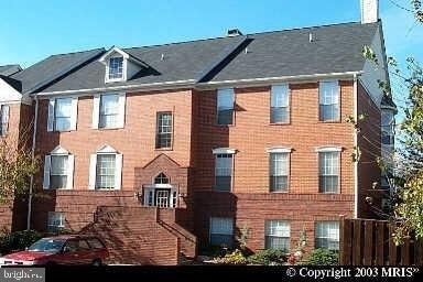 662 Gateway Drive Se - Photo 1