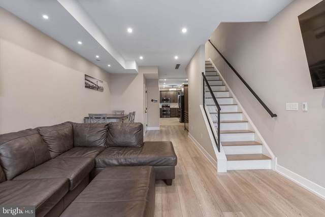 614 S 15th Street - Photo 1