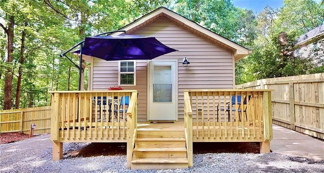 2402 Rockwood (cottage) Drive - Photo 1