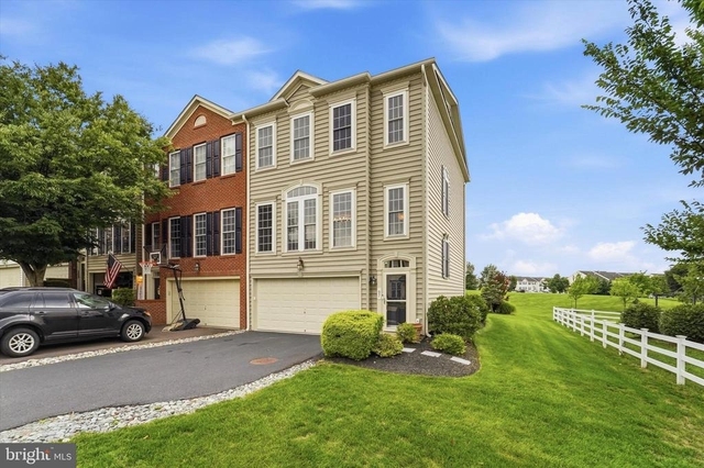 97 N Savanna Drive - Photo 1